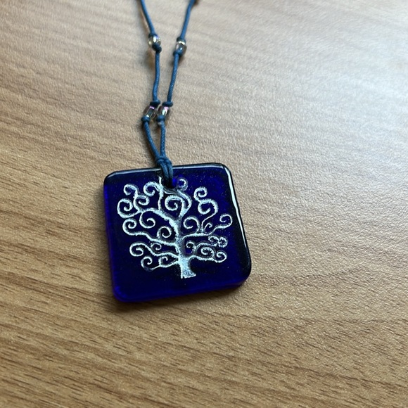Calypso Cobalt Glass Tree Pendant Necklace NWT - Picture 4 of 11